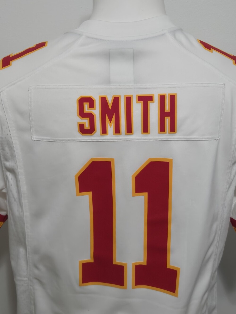 Nike On Field Kansas City Chiefs NFL Jersey White #11 Alex Smith, Men's Medium - Picture 5 of 11